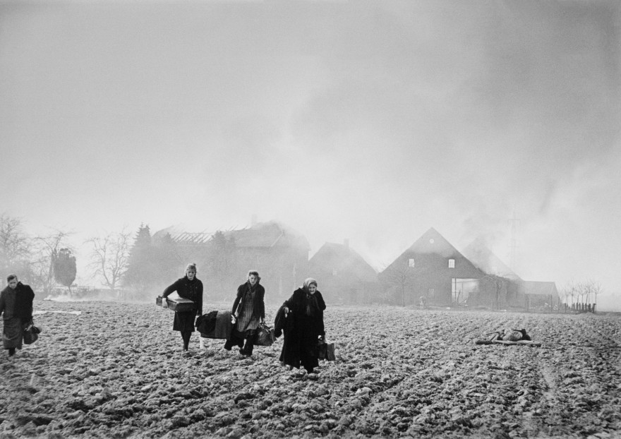 GERMANY. Near Wesel. March 24th, 1945. German farmers fleeing.