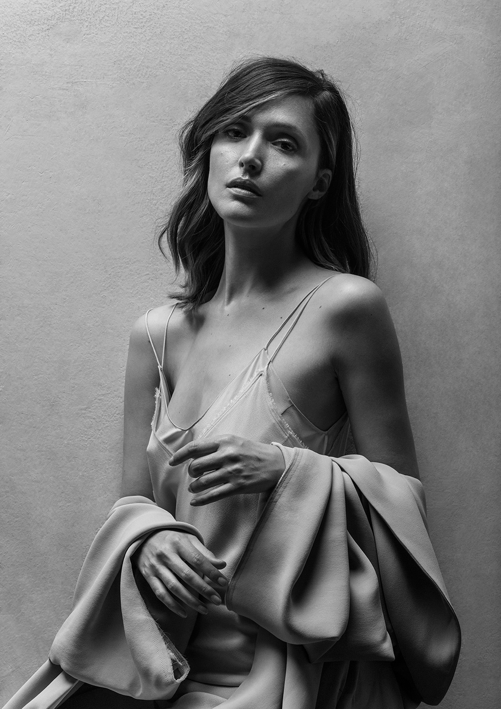 Image of Rose Byrne, black and white photo by Stefani Pappas.